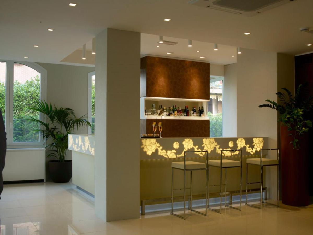 Virginia Palace Hotel Garbagnate Milanese Restaurant photo